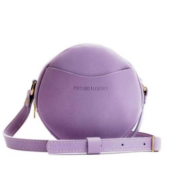 NWOT Portland Leather Lavender Leather Round Crossbody Bag